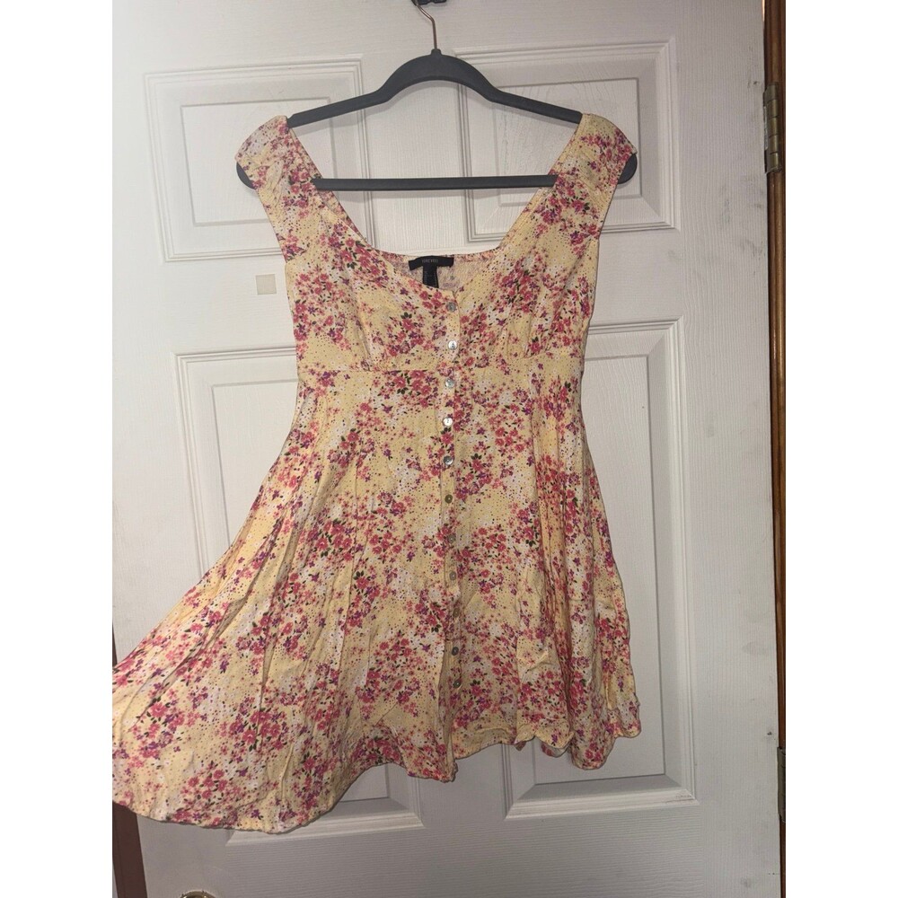 Forever 21 Women's Cream and Pink Dress